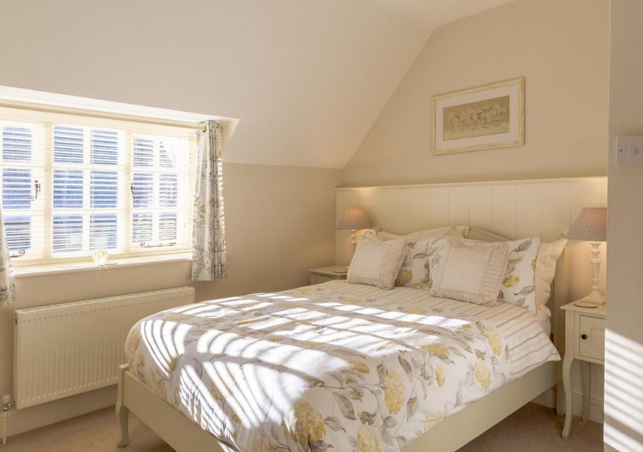 Jasmine Cottage - 2 Bedroom In Heart Of Bourton! المظهر الخارجي الصورة