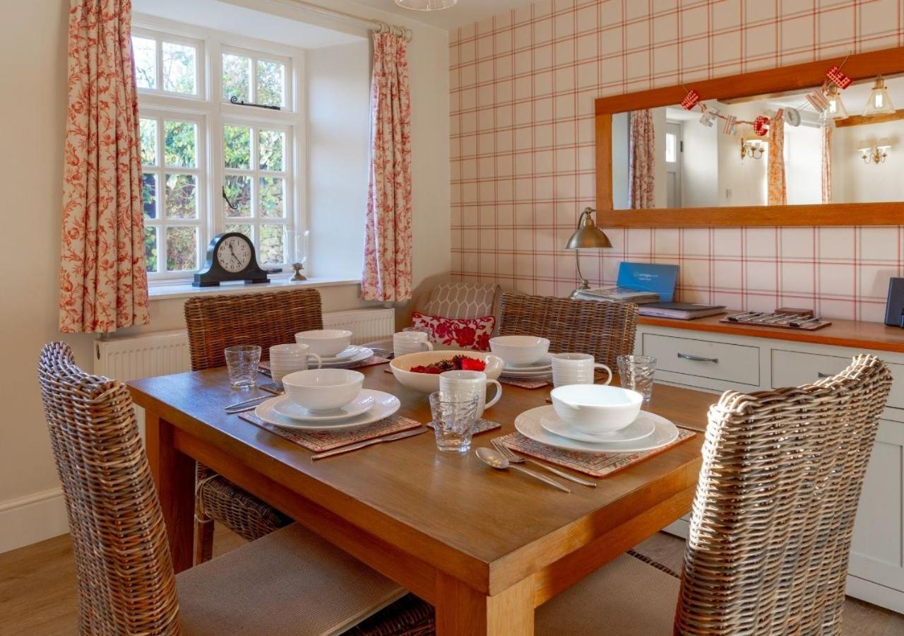 Jasmine Cottage - 2 Bedroom In Heart Of Bourton! المظهر الخارجي الصورة