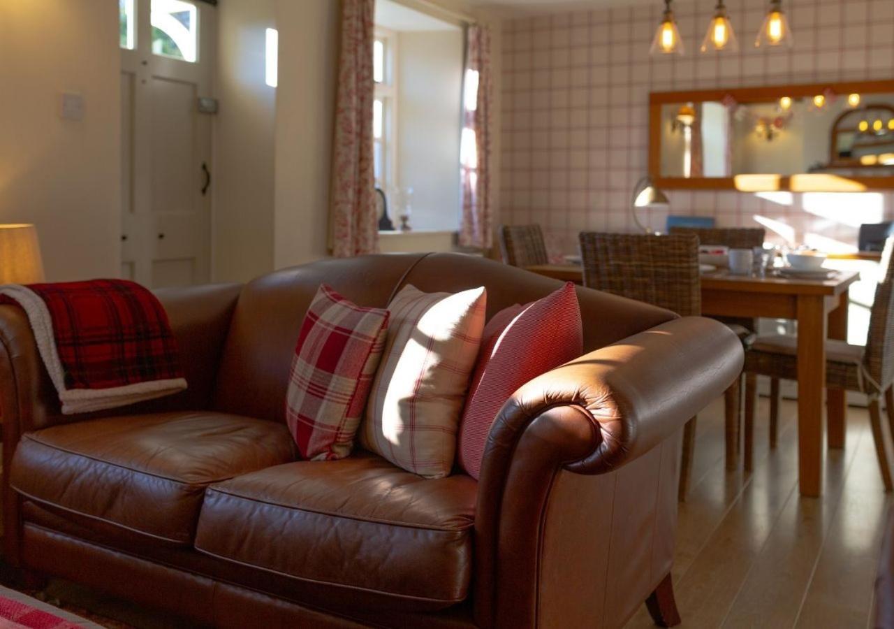 Jasmine Cottage - 2 Bedroom In Heart Of Bourton! المظهر الخارجي الصورة