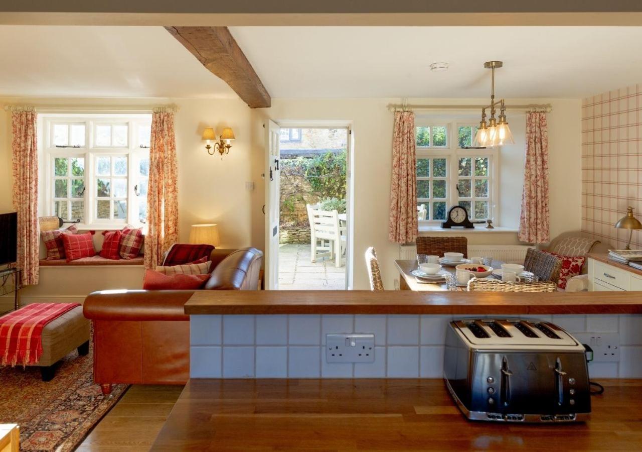 Jasmine Cottage - 2 Bedroom In Heart Of Bourton! المظهر الخارجي الصورة