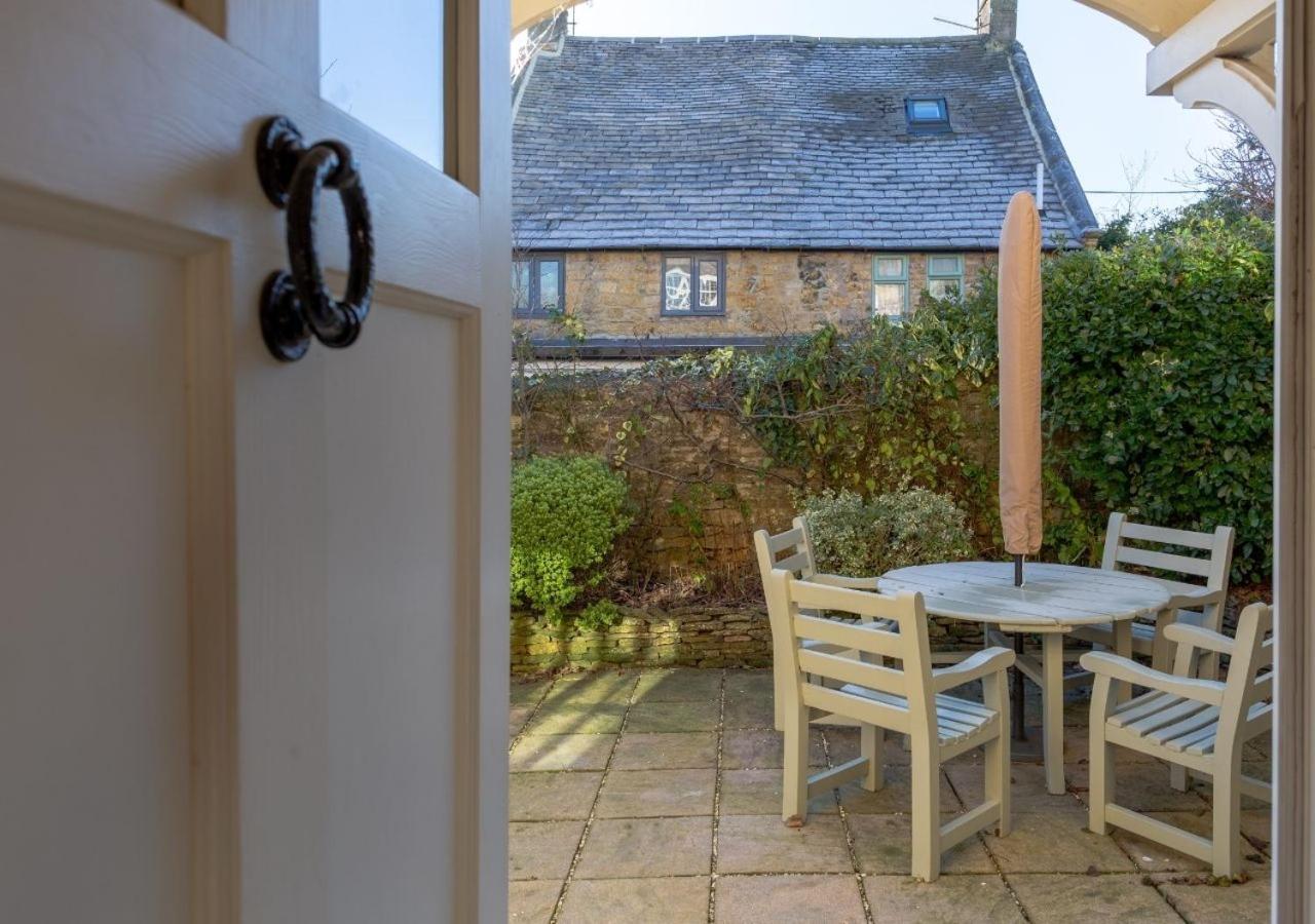 Jasmine Cottage - 2 Bedroom In Heart Of Bourton! المظهر الخارجي الصورة